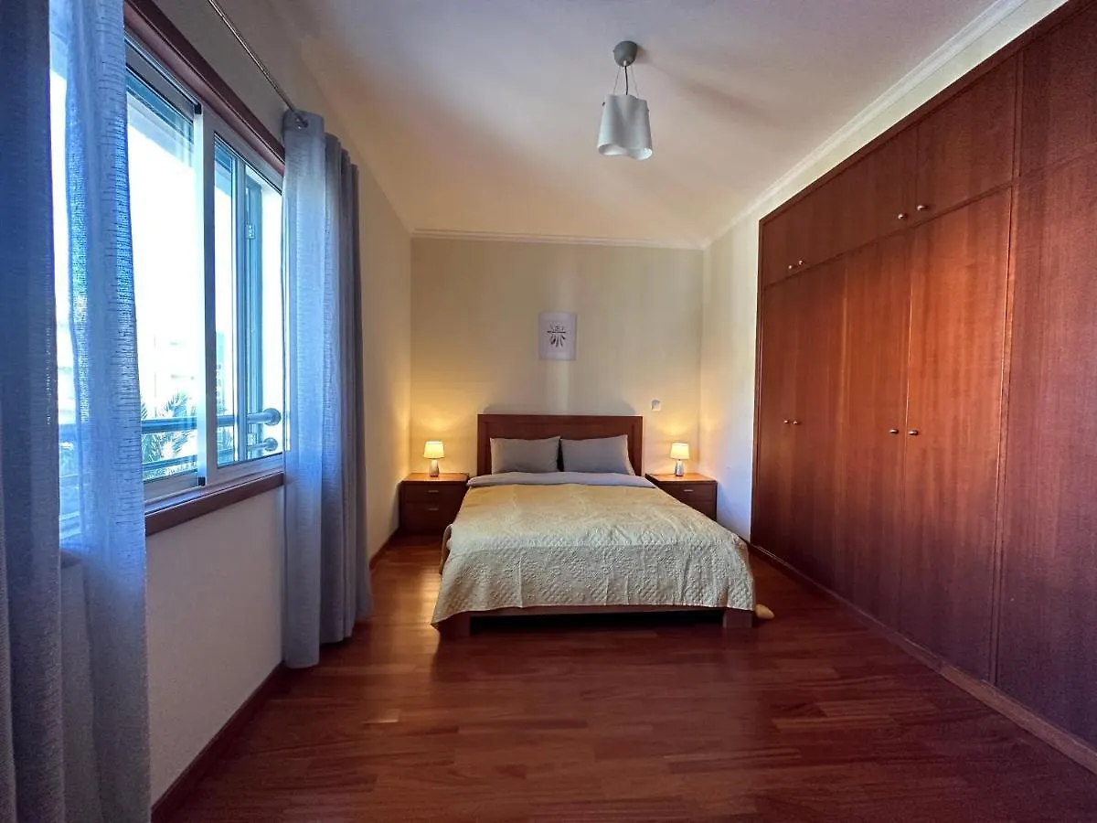 Plaza Near Forum Madeira - Rooms For Rent Funchal  Portugal