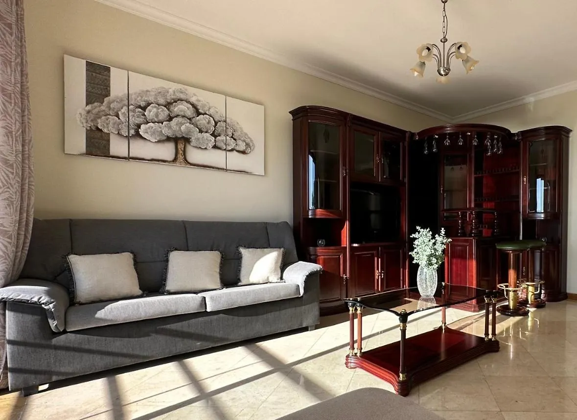 Plaza Near Forum Madeira - Rooms For Rent Funchal  Apartment Funchal (Madeira)